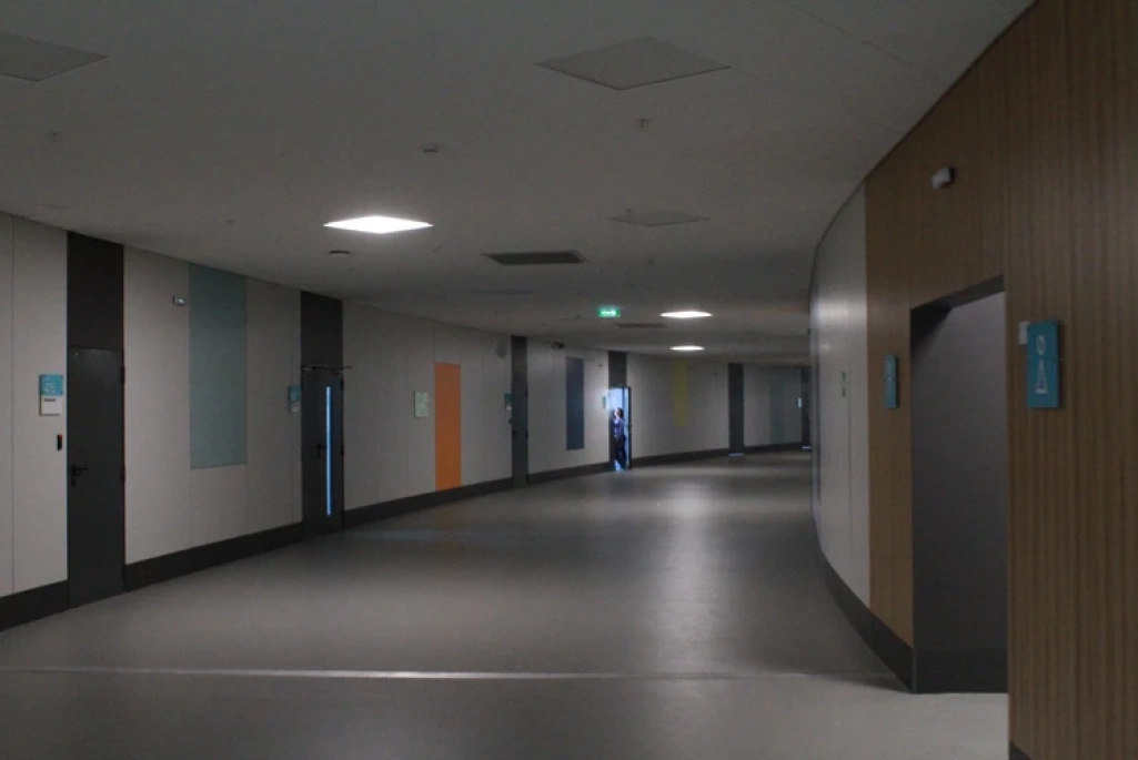 В школе достаточно просторные коридоры.<br>Фото: Мария СОРОКИНА